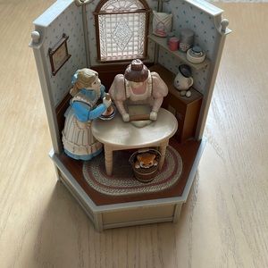 Enesco clair de Luna multi action music box